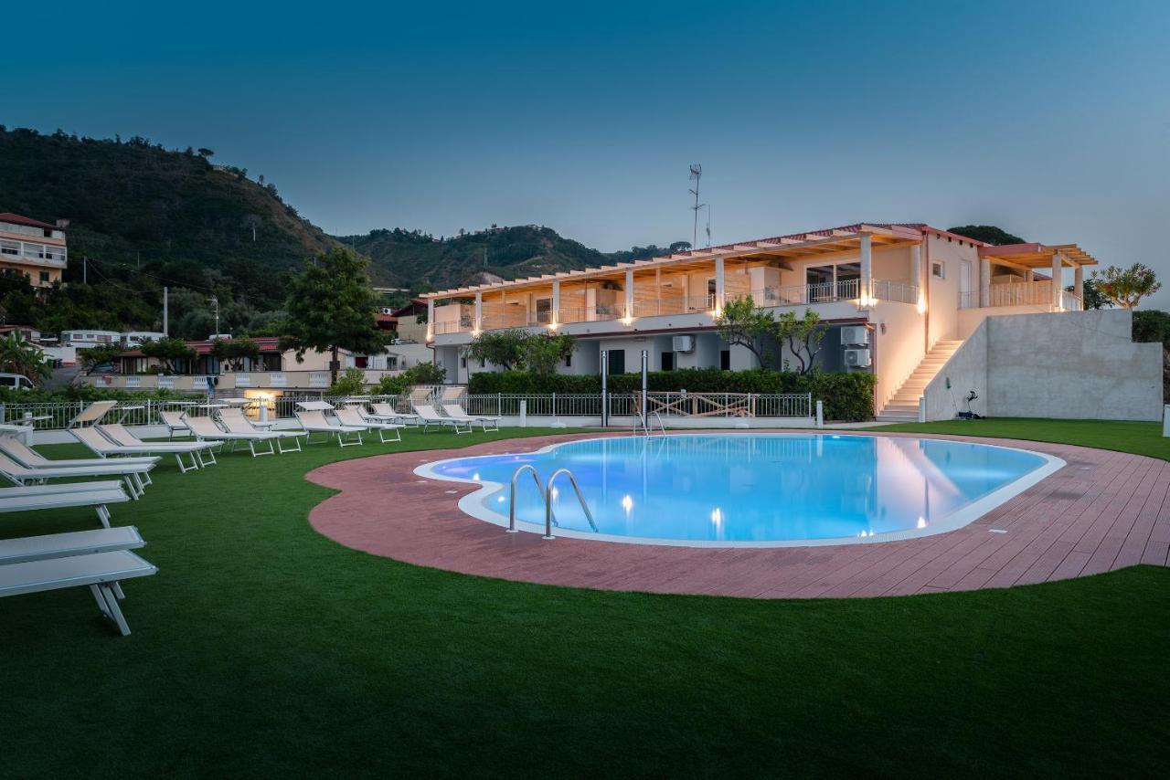 Residence New Paradise Tropea Exteriér fotografie